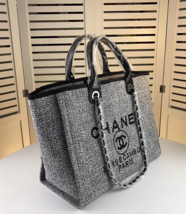 Chanel shoulder bags #9126977