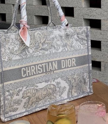 Dior AAA+ Handbags #99116193