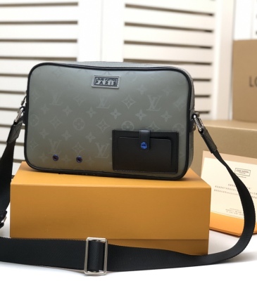 Brand L M44169 gray messenger small messenger bag for easy cross-body 26x17x5 #999902407