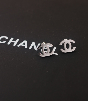 Chanel Earrings #9127906