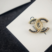 Chanel brooches #9127645