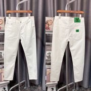 Louis Vuitton Jeans for MEN #999921526