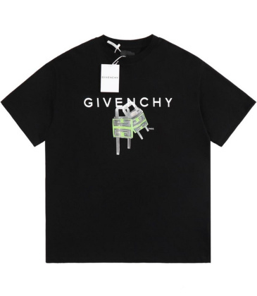 Givenchy T-shirts for MEN #999931686