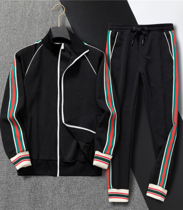 Gucci Tracksuits for Men's long tracksuits #A30252