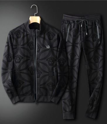 versace Tracksuits for Men's long tracksuits #999931093