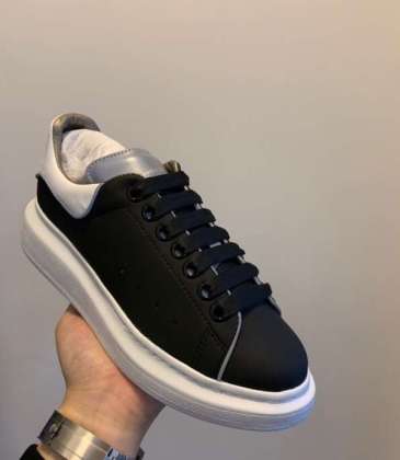 Alexander McQueen Shoes for Unisex McQueen Sneakers #9121279