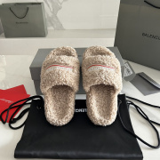 Balenciaga shoes for Women's Balenciaga Slippers #A29467