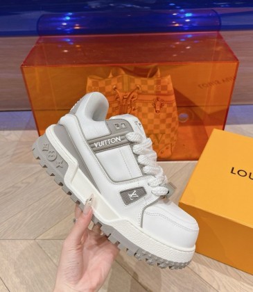 Louis Vuitton Shoes for Louis Vuitton Unisex Shoes #A35358