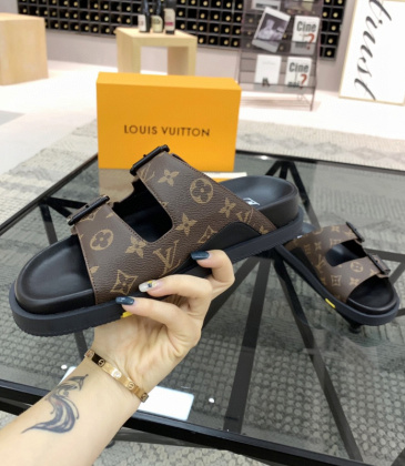 Louis Vuitton Shoes for Men's Louis Vuitton Slippers #999924395