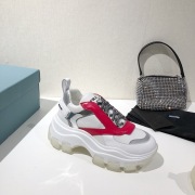 Prada Shoes for Women's Prada Sneakers #999921226