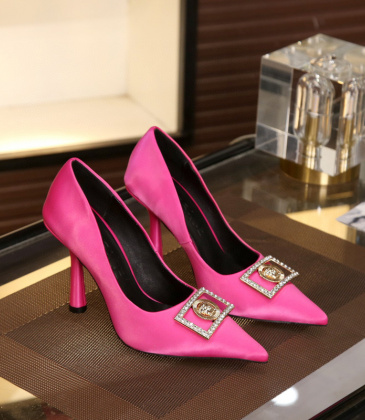 Versace shoes for Women's Versace Sandals #999932429