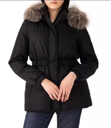 Moncler down jacket for women #999935035