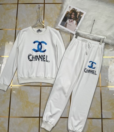 Chanel 2022 new Fashion Tracksuits for Women #999928214