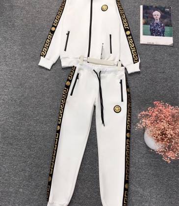 Versace 2022 new Fashion Tracksuits for Women #999927239