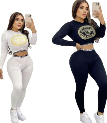 Versace 2022 new Fashion Tracksuits for Women #999927668