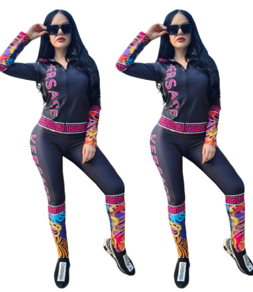 Versace 2023 new Fashion Tracksuits for Women #A27137